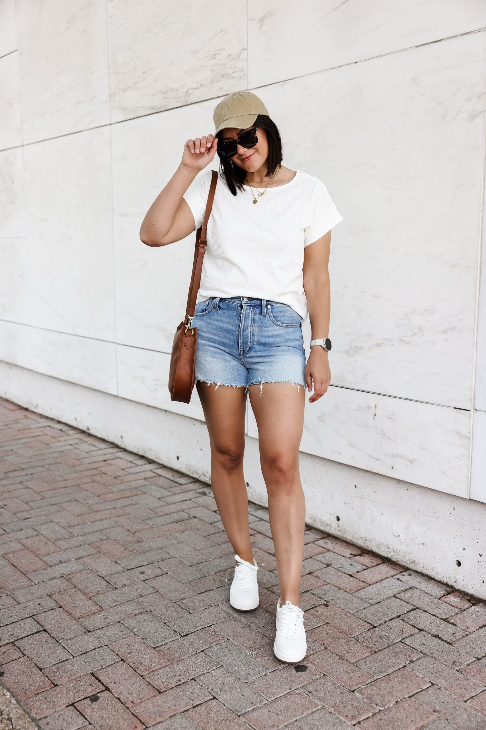 Kendi Everyday wearing Madewell Relaxed Denim Shorts 03 | kendi everyday