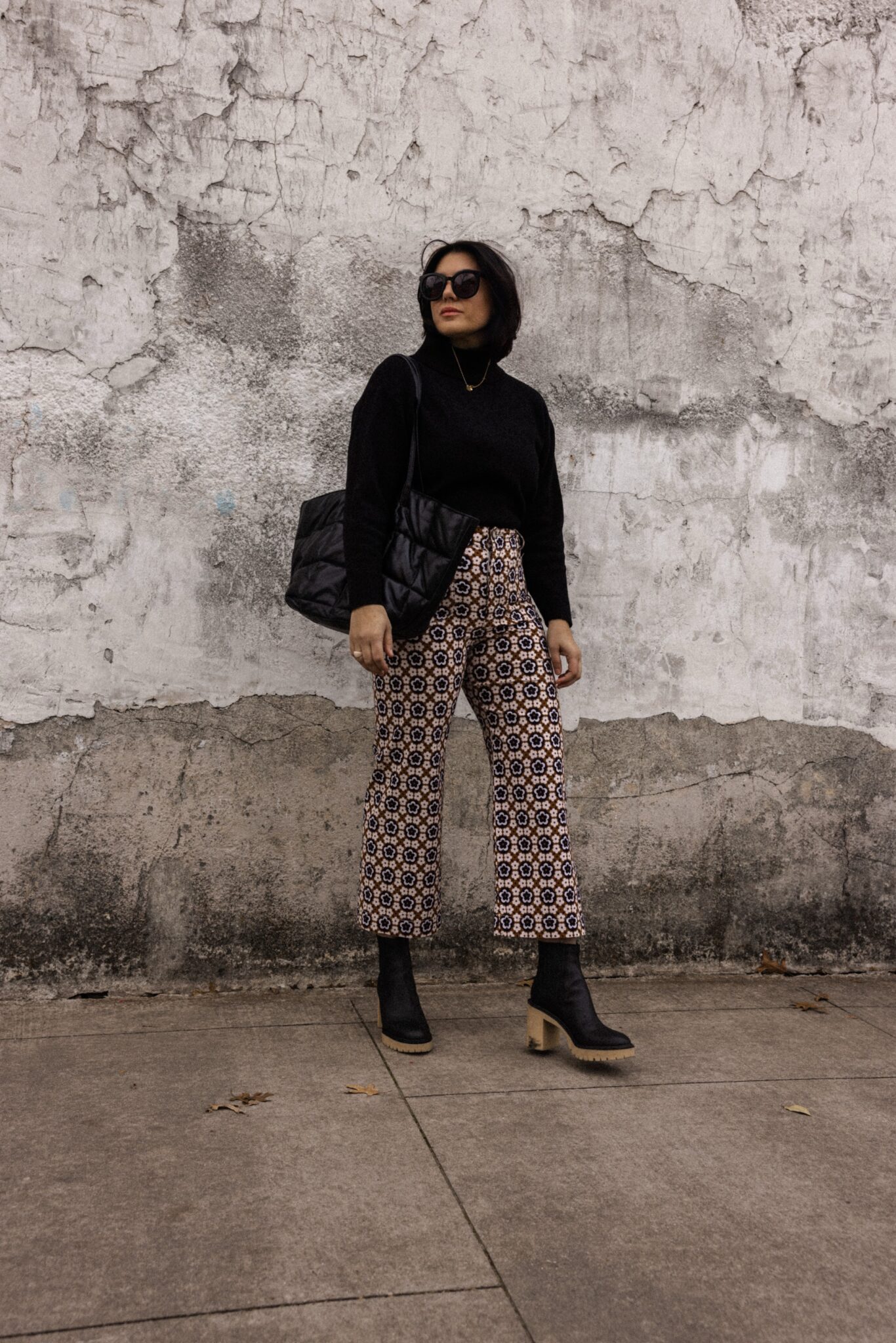 How to Wear Printed Pants | kendi everyday